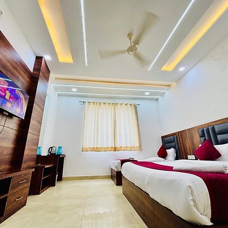 Hotel Ganga Palace - Agra อัครา ภายนอก รูปภาพ