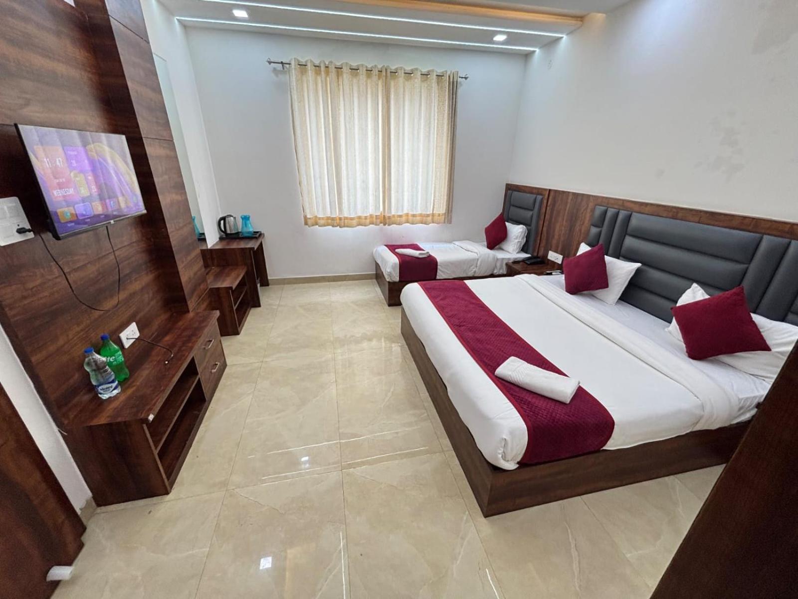 Hotel Ganga Palace - Agra อัครา ภายนอก รูปภาพ