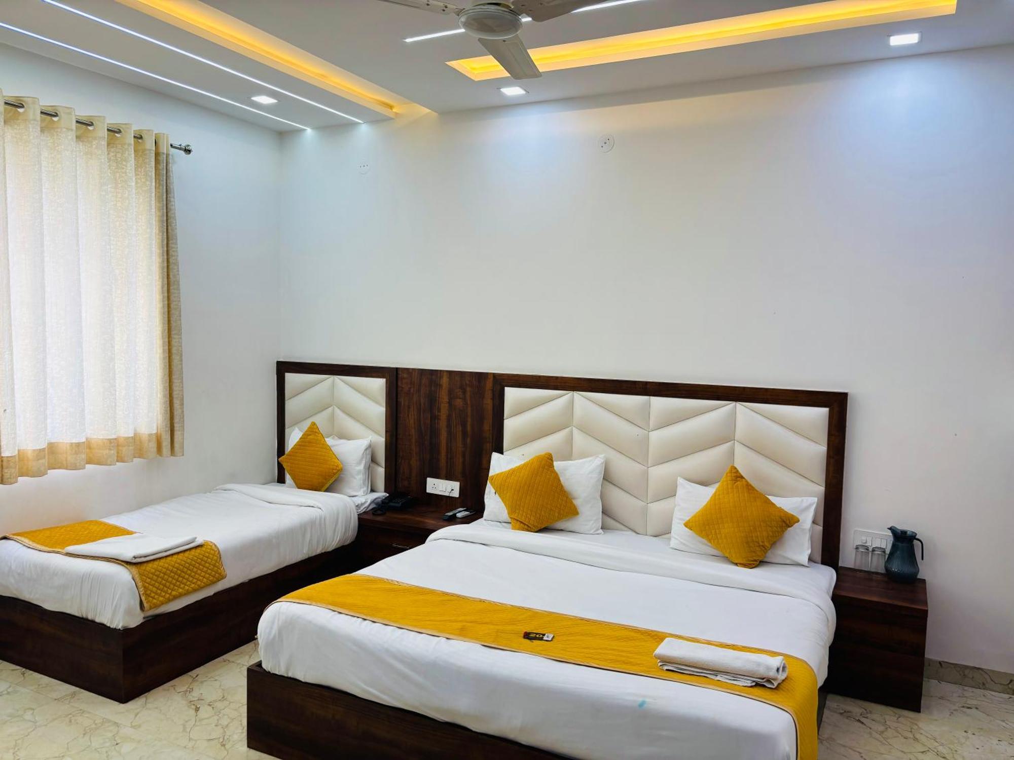 Hotel Ganga Palace - Agra อัครา ภายนอก รูปภาพ