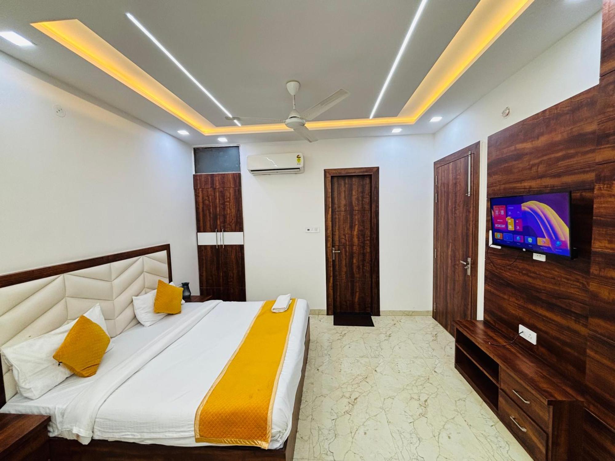 Hotel Ganga Palace - Agra อัครา ภายนอก รูปภาพ